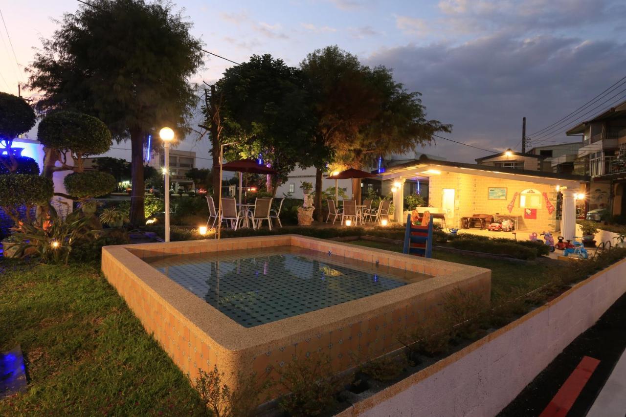 Avica Homestay Wujie Exterior photo
